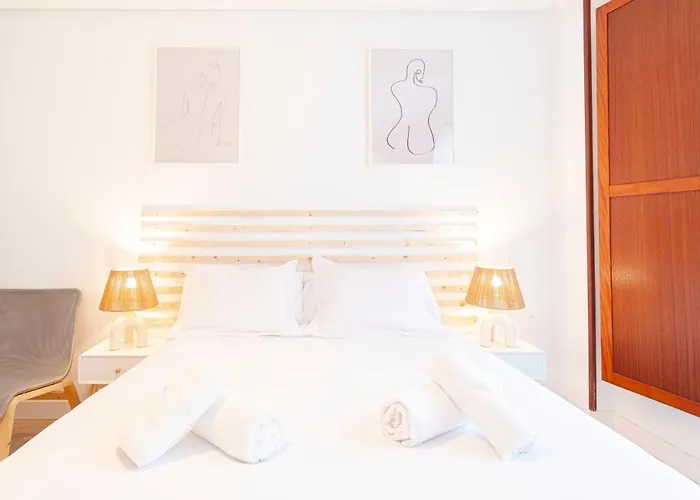 Cimadevilla Ii アパート ヒホン